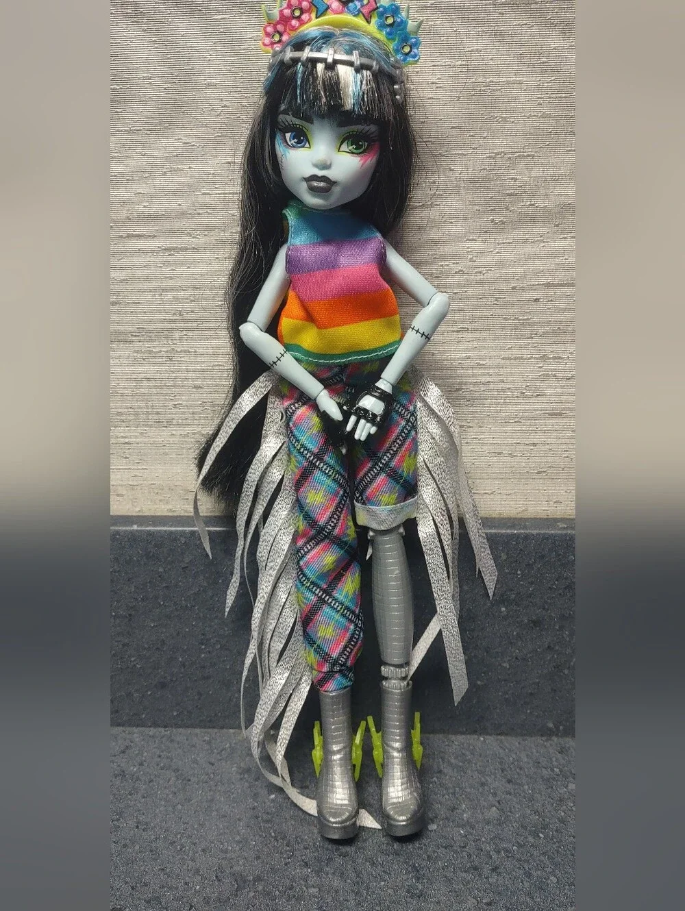 Monster High Doll Lot - G3 Monster Fest Frankie Stein + Coffin Locker Set Bundle